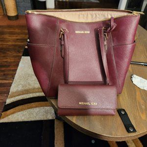 Michael Kors purse and wallet